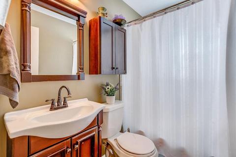 1041 Garnoa Dr, Cincinnati, OH 45231 photo 11