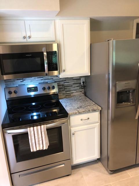 8630 Cavalier Dr, Cincinnati, OH 45231 photo 3