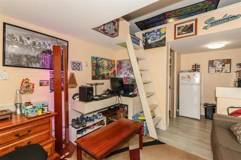 416 Ada St, Cincinnati, OH 45219 photo 14