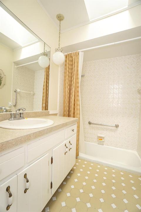 9503 Bluewing Ter, Blue Ash, OH 45241 photo 13