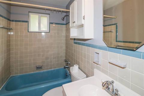 9068 Ranchill Dr, Cincinnati, OH 45231 photo 19