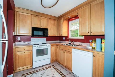 9068 Ranchill Dr, Cincinnati, OH 45231 photo 9