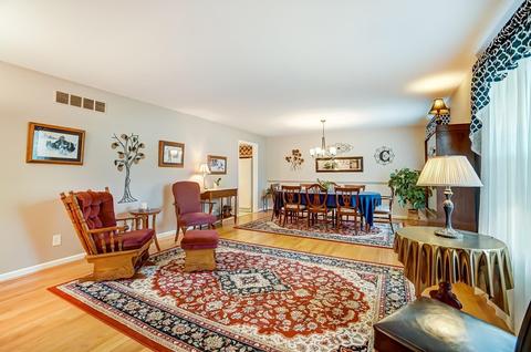 5677 Pinehill Ln, Cincinnati, OH 45238 photo 5