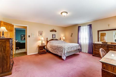 5677 Pinehill Ln, Cincinnati, OH 45238 photo 13
