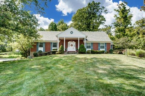 5677 Pinehill Ln, Cincinnati, OH 45238 photo 1