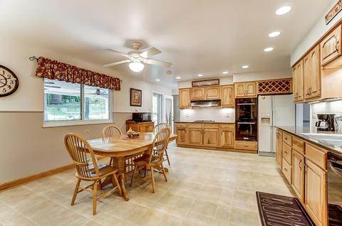 5677 Pinehill Ln, Cincinnati, OH 45238 photo 8