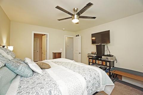1041 Spruce Gln, Morrow, OH 45152 photo 16