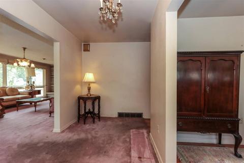 1127 Burns Ave, Wyoming, OH 45215 photo 5
