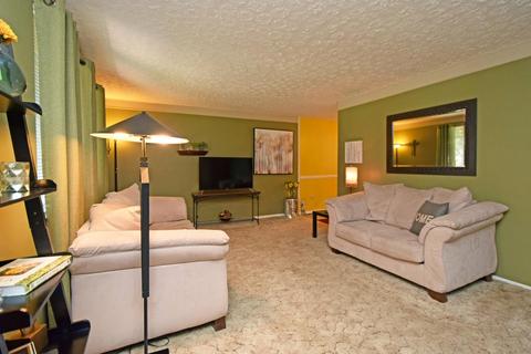 4693 Summerside Rd, Cincinnati, OH 45244 photo 4