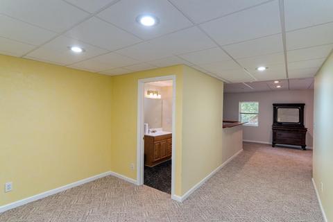 4661 Hampton Pointe Dr, Cincinnati, OH 45248 photo 32