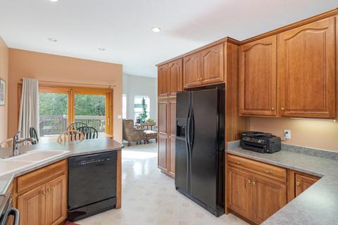 4661 Hampton Pointe Dr, Cincinnati, OH 45248 photo 9