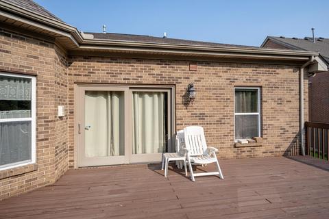 4661 Hampton Pointe Dr, Cincinnati, OH 45248 photo 40
