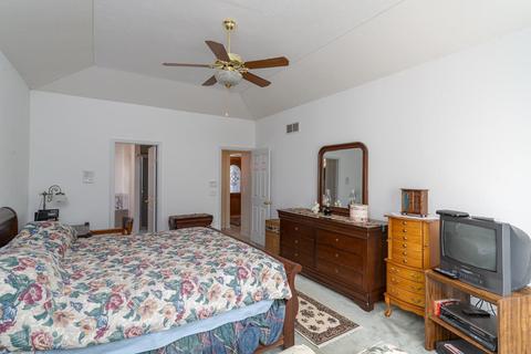 4661 Hampton Pointe Dr, Cincinnati, OH 45248 photo 18