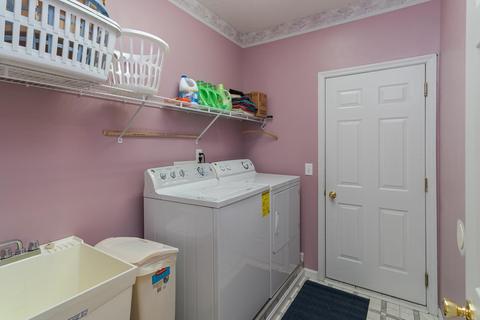 4661 Hampton Pointe Dr, Cincinnati, OH 45248 photo 16