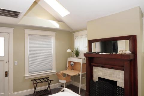 1027 Celestial St, Cincinnati, OH 45202 photo 8