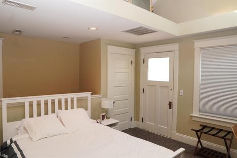 1027 Celestial St, Cincinnati, OH 45202 photo 7