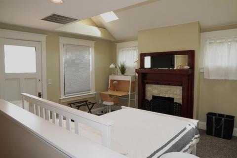 1027 Celestial St, Cincinnati, OH 45202 photo 6