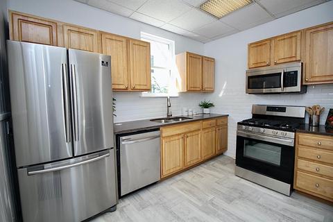 745 Circle Ave, Cincinnati, OH 45232 photo 9