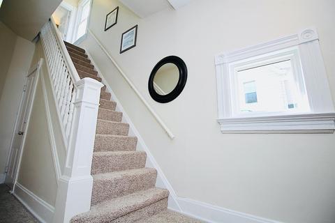 745 Circle Ave, Cincinnati, OH 45232 photo 20