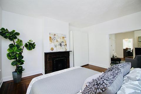 745 Circle Ave, Cincinnati, OH 45232 photo 18