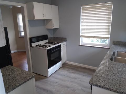 2907 Mapleleaf Ave, Cincinnati, OH 45212 photo 2