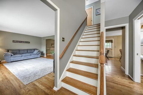8287 Redmaple Dr, Cincinnati, OH 45244 photo 6