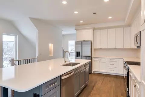 243 Strader Ave, Cincinnati, OH 45226 photo 6