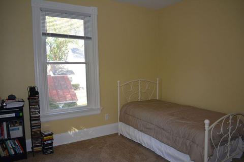 1306 Groesbeck Rd, Cincinnati, OH 45224 photo 14