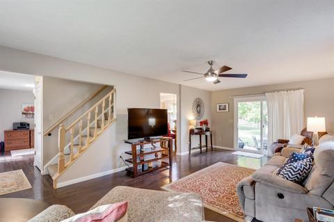 7885 Wainwright Ln, Maineville, OH 45039 photo 3