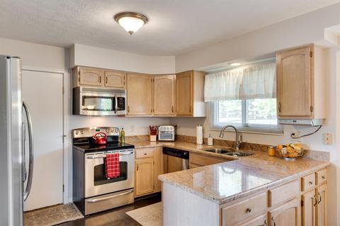 7885 Wainwright Ln, Maineville, OH 45039 photo 6