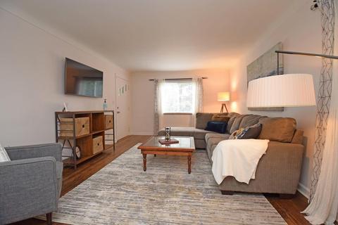 4404 Watterson St, Cincinnati, OH 45227 photo 9