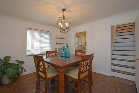 4404 Watterson St, Cincinnati, OH 45227 photo 4