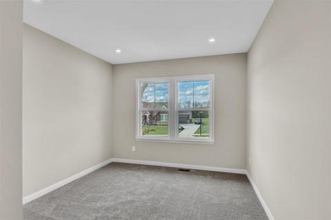 1005 Prestwick Pl, Cincinnati, OH 45245 photo 11