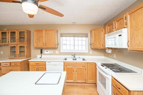 773 Regent Rd, Cincinnati, OH 45245 photo 10