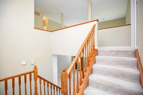 773 Regent Rd, Cincinnati, OH 45245 photo 18