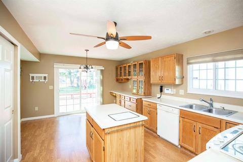773 Regent Rd, Cincinnati, OH 45245 photo 9