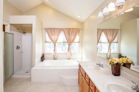 773 Regent Rd, Cincinnati, OH 45245 photo 24