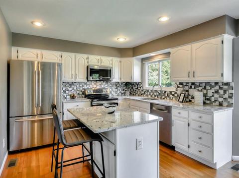 662 Dorgene Ln, Cincinnati, OH 45244 photo 9