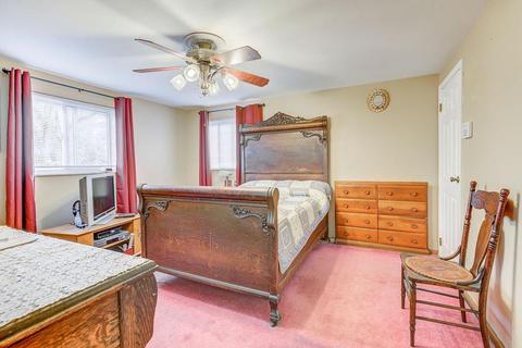 7318 Bernard Ave, Mount Healthy, OH 45231 photo 12