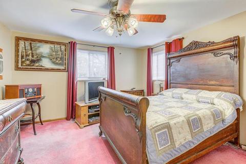 7318 Bernard Ave, Mount Healthy, OH 45231 photo 13