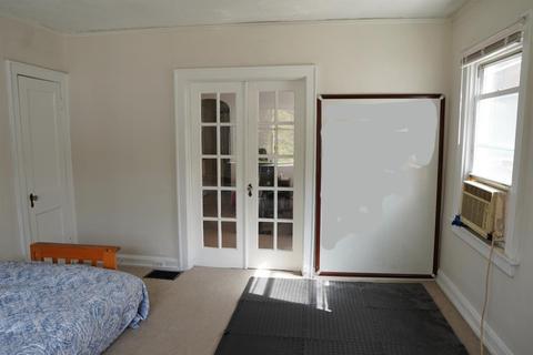 3954 Vine St, Cincinnati, OH 45217 photo 18