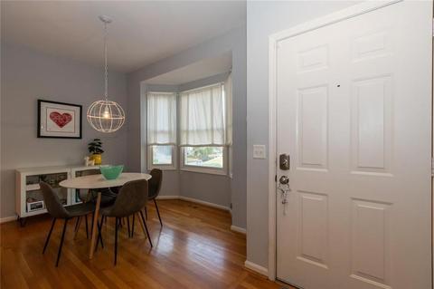 2712 Hackberry St, Cincinnati, OH 45206 photo 3