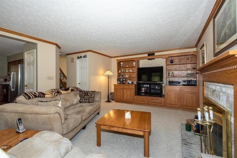 308 Parktrace Ct, Cincinnati, OH 45238 photo 10