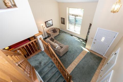 308 Parktrace Ct, Cincinnati, OH 45238 photo 4