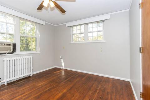 30 Burnham St, Greenhills, OH 45218 photo 10