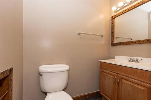 30 Burnham St, Greenhills, OH 45218 photo 16
