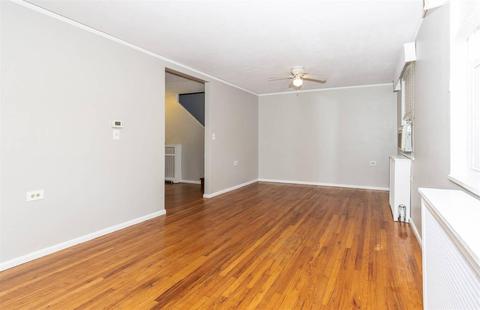 30 Burnham St, Greenhills, OH 45218 photo 5