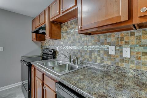 935 Harrogate Ct, Forest Park, OH 45240 photo 10