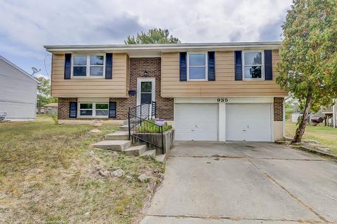 935 Harrogate Ct, Forest Park, OH 45240 photo 1