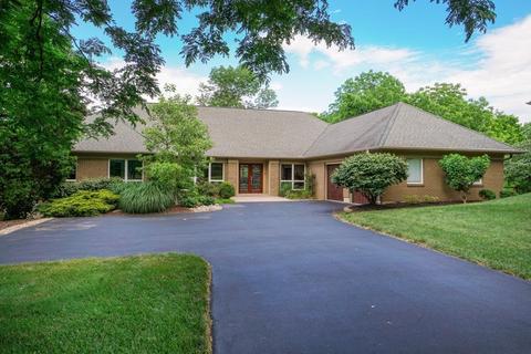 8918 Terwilligers Trl, Montgomery, OH 45249 photo 1